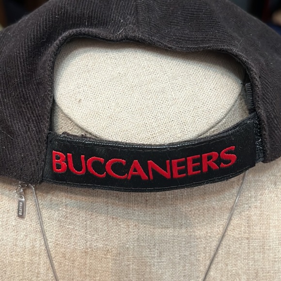 Tampa Bay Buccaneers Cap 🧢. Calling Brady ❤️ - Picture 2 of 4